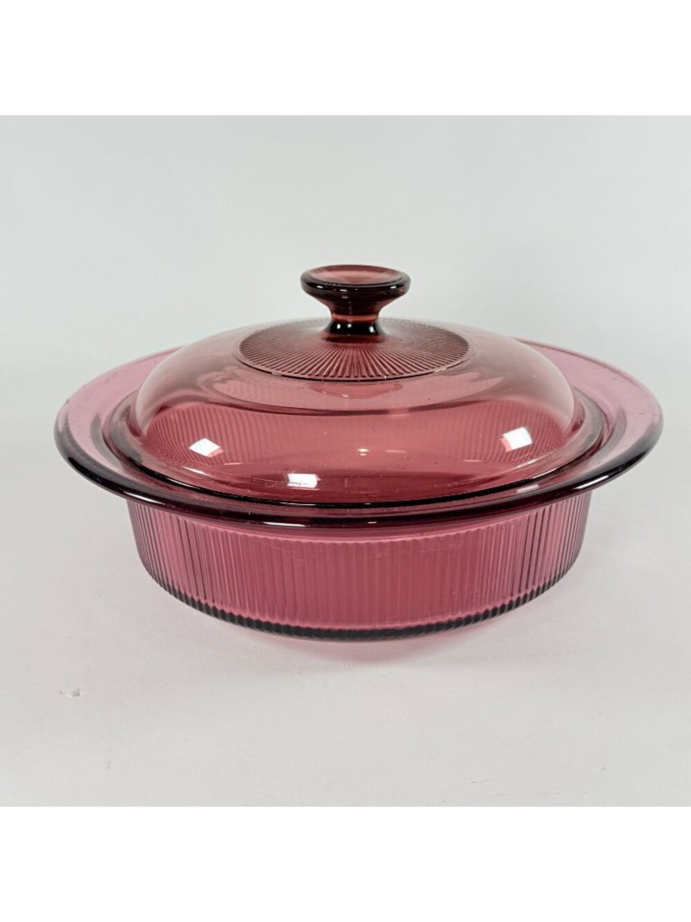 Vintage 1.5 Qt Corning Vision Ware Cranberry Ribbed Casserole Dish w Lid V-33-B